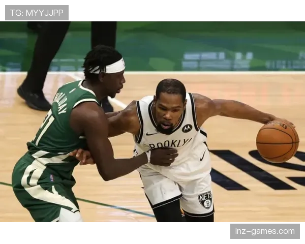 字母哥家车库比我家还小，但他一顿早餐够我交半年房租